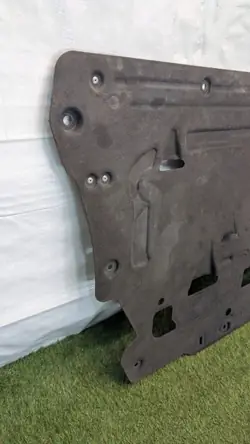 Couvercle Moteur Volvo OEM 32226491 - Pièce d'Origine Occasion