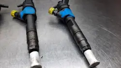 Injecteurs Ensemble Renault Volvo 1.9 DCI 8200296279