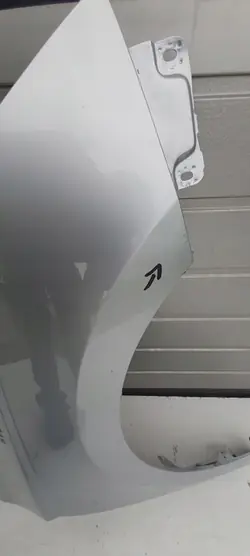 Vorderer rechter Kotflügel Skoda Fabia III 14-21 6V0 6V0821106