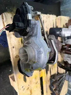 Turbo PEUGEOT 9835855380 1.5L diesel 2022