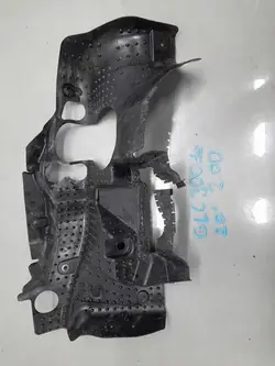 Linker Motorafdekking OEM A2535240025 Mercedes GLC