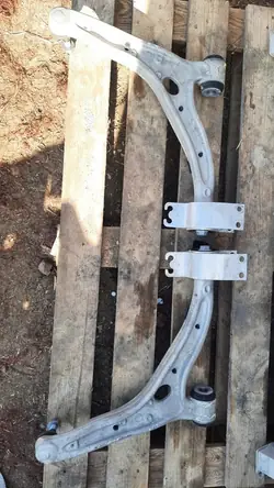 Bracci di Sospensione MERCEDES GLA X156 A1563300200 A1563300100