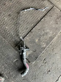 Tuyau d'eau Kia OEM 25451-J7000 pour Proceed III