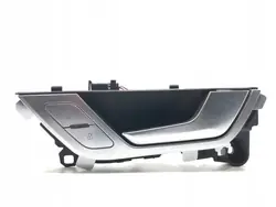 Puxador interior dianteiro direito OEM 4K0837020A