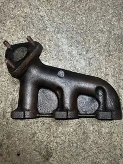 Collecteur d'échappement BMW 3 E30 OEM 1710836 2.0L