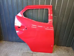 Toyota Aygo II Höger Bakdörr OEM - Röd