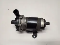 Vattenpump Mercedes-Benz GL X166 A1665011420