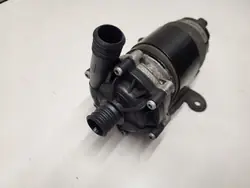 Pompe à eau Mercedes-Benz GL X166 A1665011420
