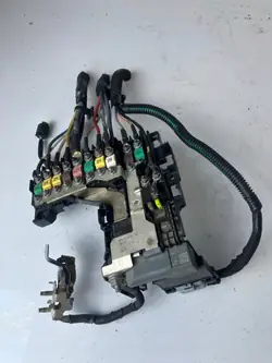 Module tension batterie OEM 9665878080 pour Peugeot 508 I