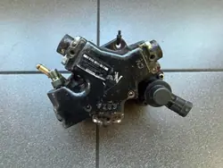 Bomba de injeção Opel OE 0445010122 usada