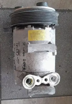 Ilmastointikompressori Ford Transit MK7 2.4 OEM