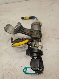 Hyundai Tucson Front-Zündschloss OEM 819102EA00