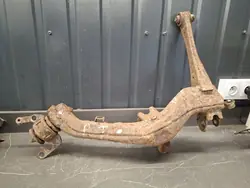 Braço de suspensão traseiro direito Toyota Avensis T25 OEM