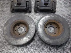 Disques + Plaquettes + Étriers Frein Avant OEM Audi A6 C6
