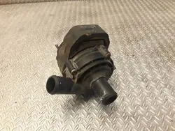 Vattencirkulationspump Mercedes-Benz R W251