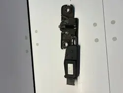 Audi A6 C6 Lift Baklås 4F9827383F