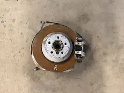 Moyeu Roue Arrière BMW OEM 8836100 - État Utilisé