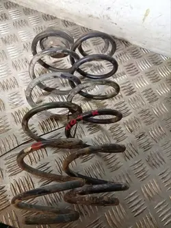 Volkswagen Golf IV 2002 Molla posteriore