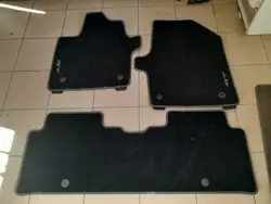 Alfombras de felpa Kia EV6 2022-24 OEM CV143ADE91 CV143ADE00