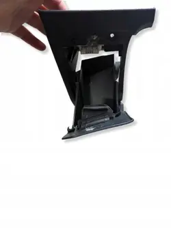Kuljettajan Pieni Lokero Ford Fiesta MK7 2012-2017 OEM 8A61A047A03