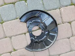 Toyota Camry VIII bakre höger bromssköld OEM 240222B