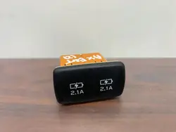Tomada USB Subaru OEM 86257XC540 - Usado