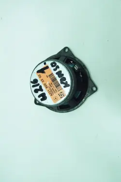 Mittkonsolhögtalare A2218202302 Logic7 Mercedes