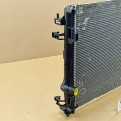 Kühlmittelkühler OEM GPNOO 2140000Q3K Gebraucht