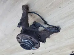 Moyeu avant droit OEM PIASTA ZWROTNICA 4x100 Opel Meriva A