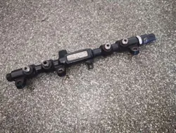 Ford Mondeo MK3 2.0 TDCI insprutningsräl OEM 2S7Q9D280AC