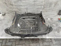 Painel Lateral Traseiro Porta-Malas Audi A3 8V Sedã LY8U OEM