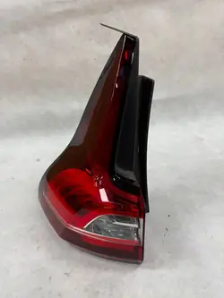 Luz trasera izquierda Renault Grand Scenic IV