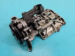 Pompe à huile d'occasion OEM 7810823 pour BMW F30 2.0D
