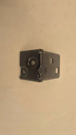 Mercedes-Benz C W205 2018 Kylarfäste