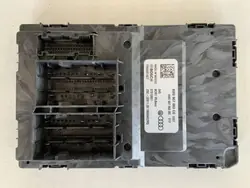 Módulo Confort Audi A4 OEM 8W0907063CG Usado