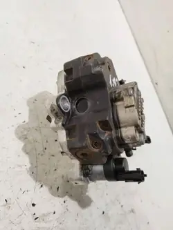 Toyota OE Hochdruckpumpe 22100 0N020