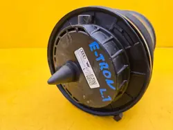 Audi Q8 Taka vasen pallot OEM 4M0616001AK