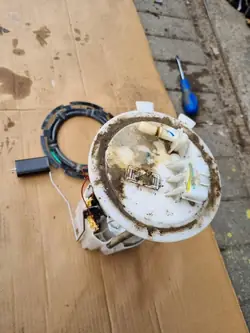 Bomba de Combustível Nissan Qashqai II J11