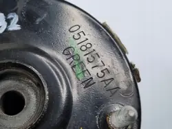Dodge Charger Framfjädringsöga OEM 05181575AA