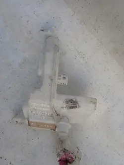 VW PASSAT CC 12- Pyyhkijännestesäiliö 3C8955453G