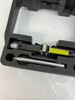OEM 8TC012139A Audi A4 B8 Direção Usada