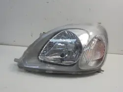 Refletor de farol esquerdo TOYOTA YARIS I P1 OEM 212-11A2L