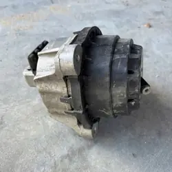 Support de moteur BMW X5 G05 2021 OEM 22118482772