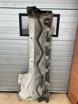 Escudo inferior Alfa Romeo Giulia QV lado derecho