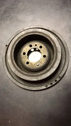 Polia do virabrequim BMW OE 2245345C - Usada