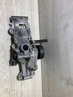 Pompe à eau OEM 8631940 pour BMW X1 F48 2.0i