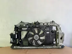 OEM PAS PRZEDNI BELKA CHŁODNICE WENTYLATOR Toyota Yaris III