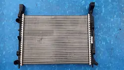 Renault OE 8200418327 Radiador de agua