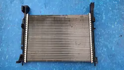 Renault OE 8200418327 Radiateur d'eau