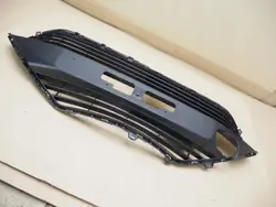 Grille de pare-chocs avant OEM 53112-0H170 Toyota Aygo II
